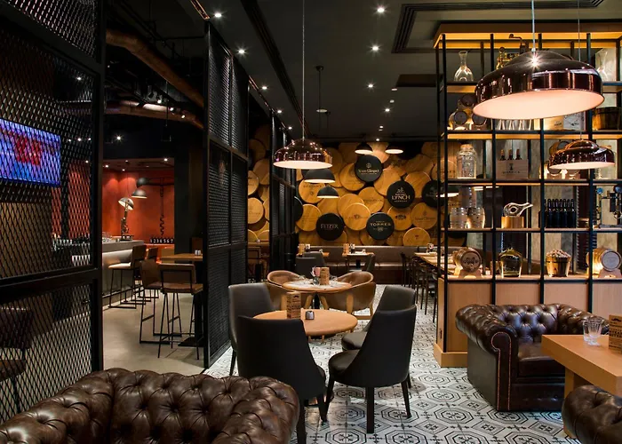 Pearl Rotana Capital Centre