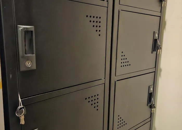 Paradiso Backpackers Nest